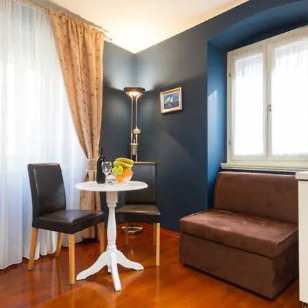 Olivia Hotel