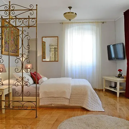 Hotel Olivia